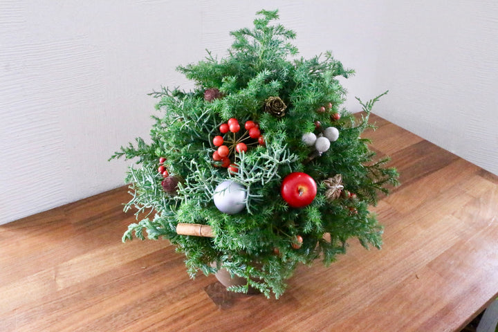クリスマスツリーアレンジメント　Mサイズ　5,000円