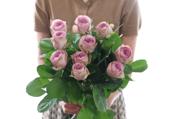 紫色のバラの花束（10本）