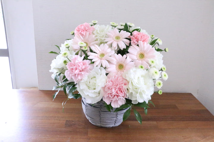 【供花】白色・ピンク色のお供えアレンジメント 8,000円