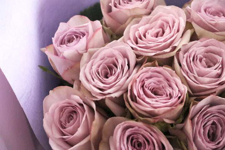 紫色のバラの花束（11本）-最愛