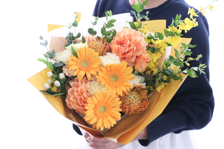 黄色・オレンジ色の花束 10,000円