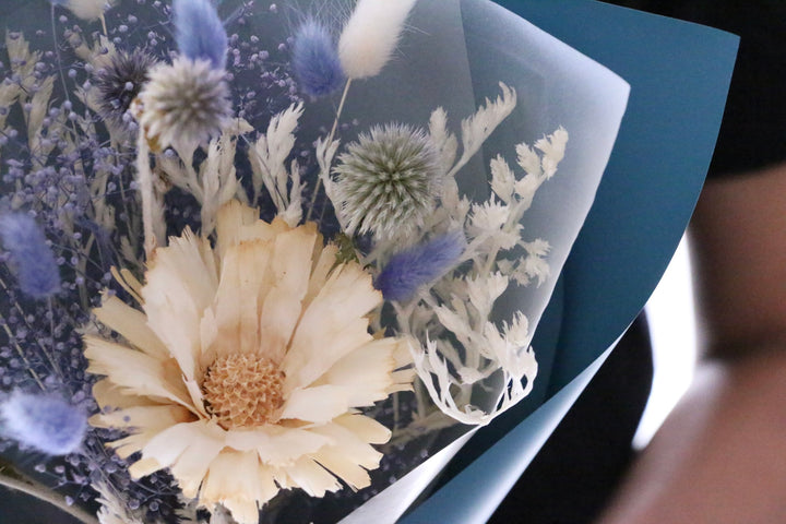 青系のドライフラワーの花束 Sサイズ　3,000円
