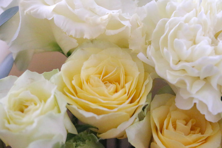 黄色バラ入りの花束 Sサイズ 5,000円
