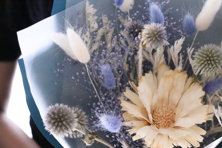 青系のドライフラワーの花束 Sサイズ　3,000円