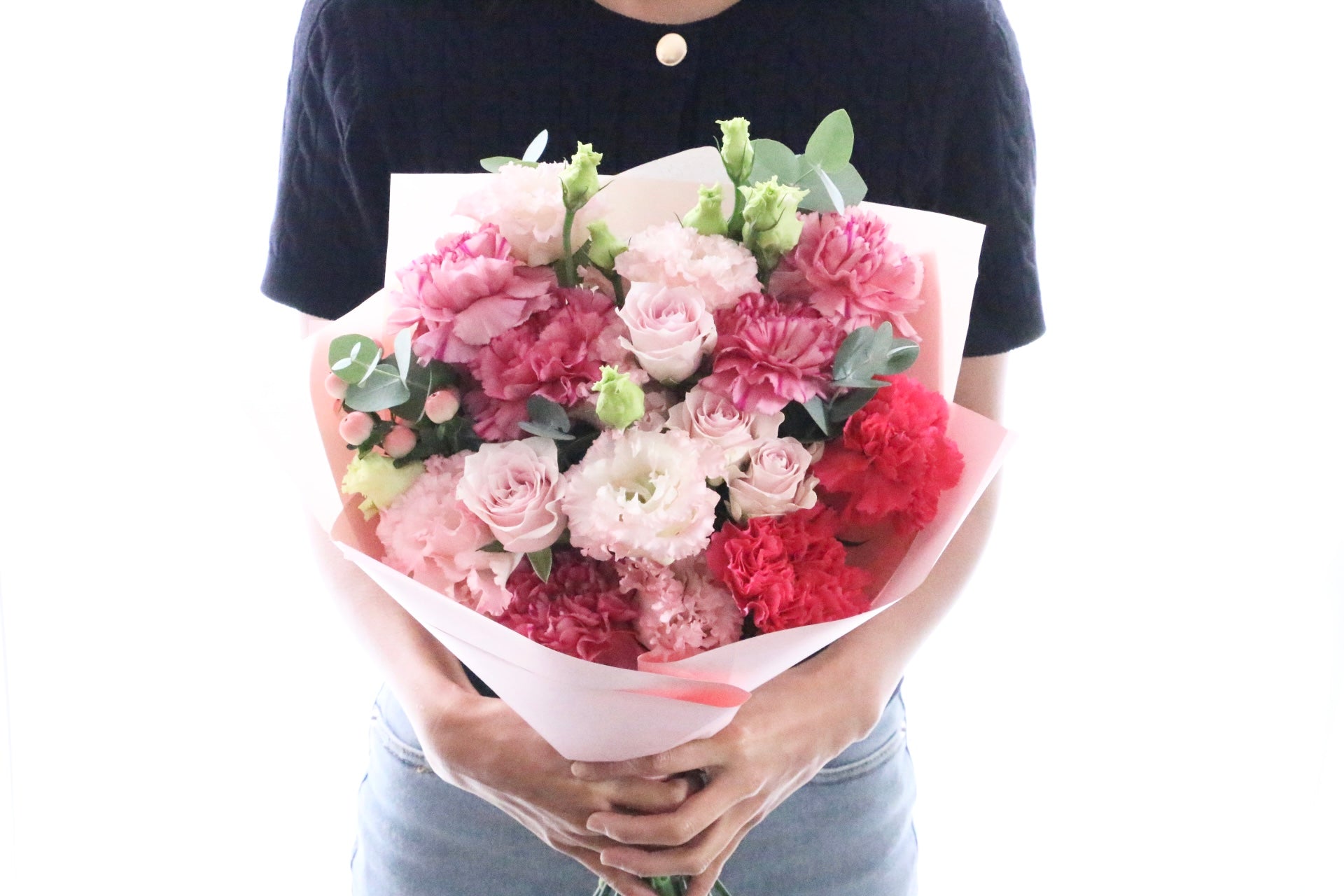 かもかもブーケ ピンク系の花束 9,000円 – 花・花束の通販サイト｜HanaTaku