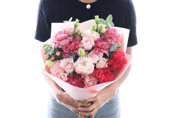 ピンク系の花束 9,000円