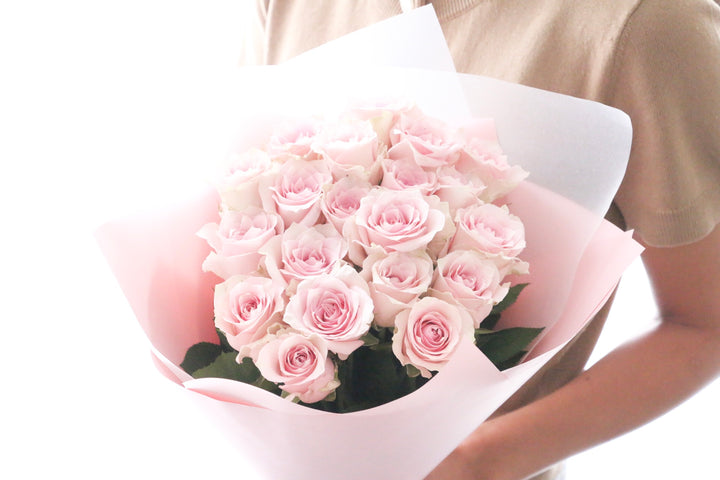 ピンク色バラの花束（20本）-真心あるのみ