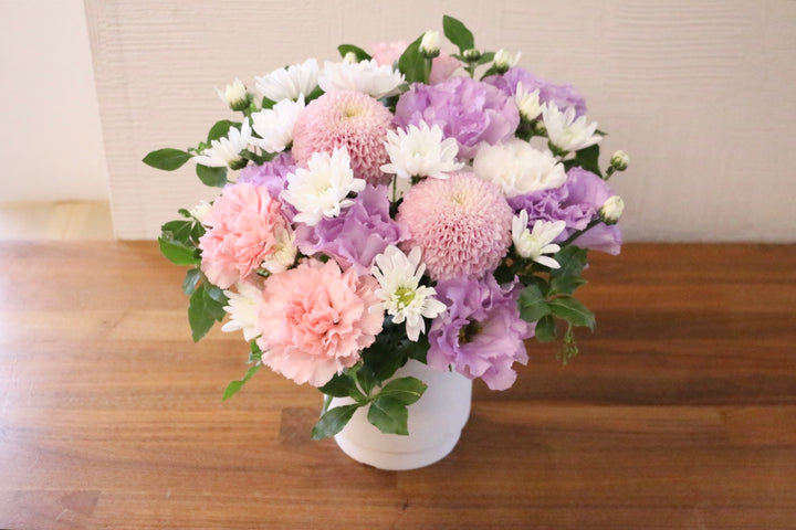 【供花】白色・ピンク色・紫色のお供えアレンジメント 6,000円