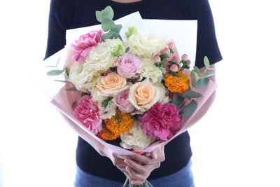 ピンク・黄色の花束  8,000円