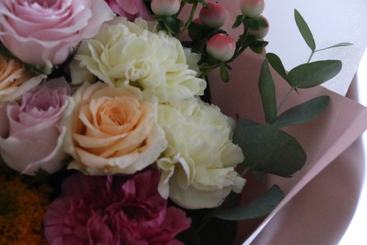 ピンク・黄色の花束  7,000円
