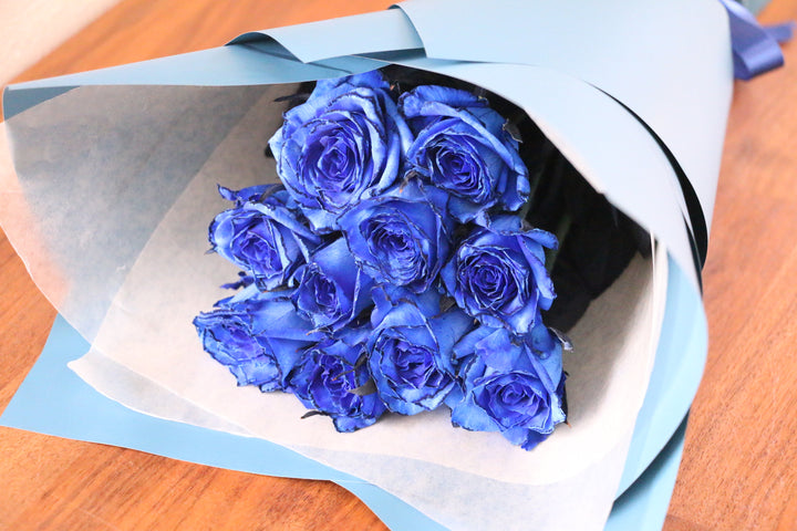 10本の青いバラの花束-あなたは完璧な人です