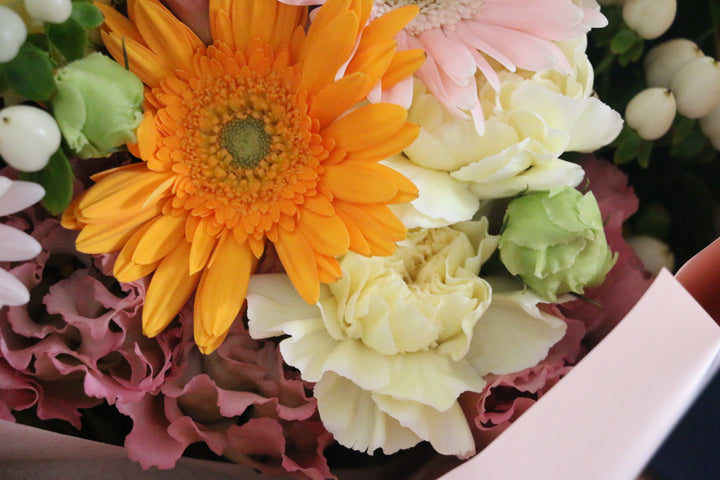 ピンク・黄色の花束  10,000円