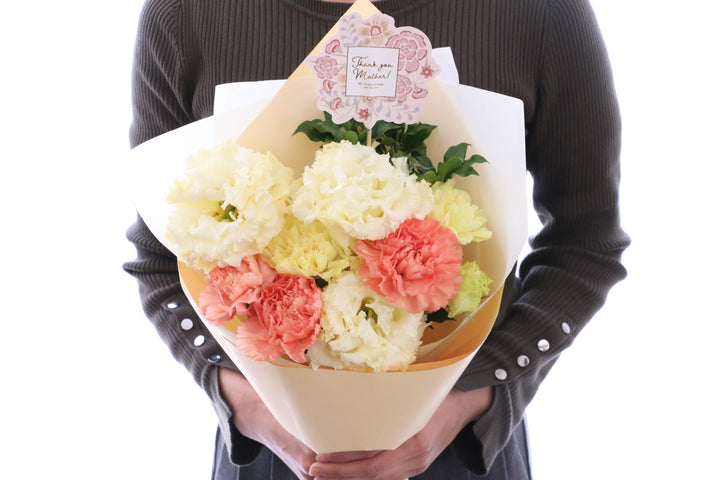 【母の日限定】カーネーション入り花束Sサイズ（黄色・オレンジ）