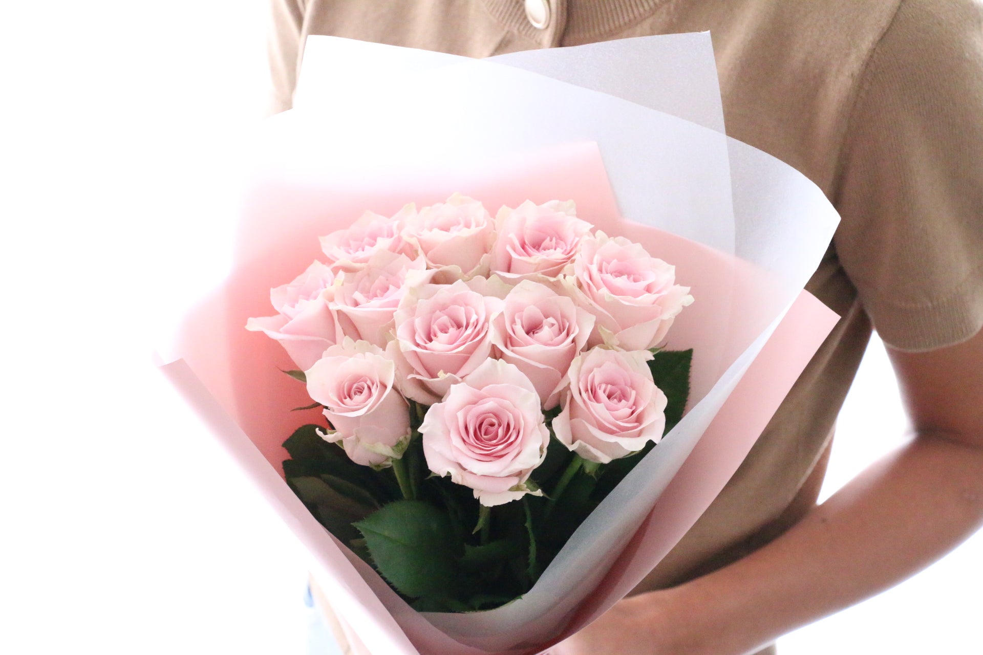 花束・切花 hanane 11本のピンク色のバラの花束-最愛 – 花・花束の通販サイト｜HanaTaku