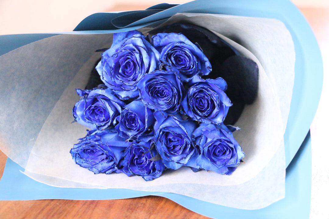 10本の青いバラの花束-あなたは完璧な人です