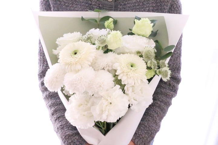 【供花】白色・グリーンのお供え花束 6,000円