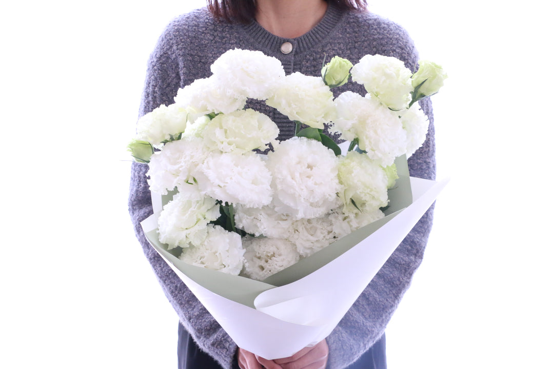 白いトルコキキョウの花束（7本）