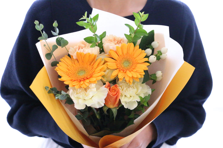黄色・オレンジ色の花束 4,000円