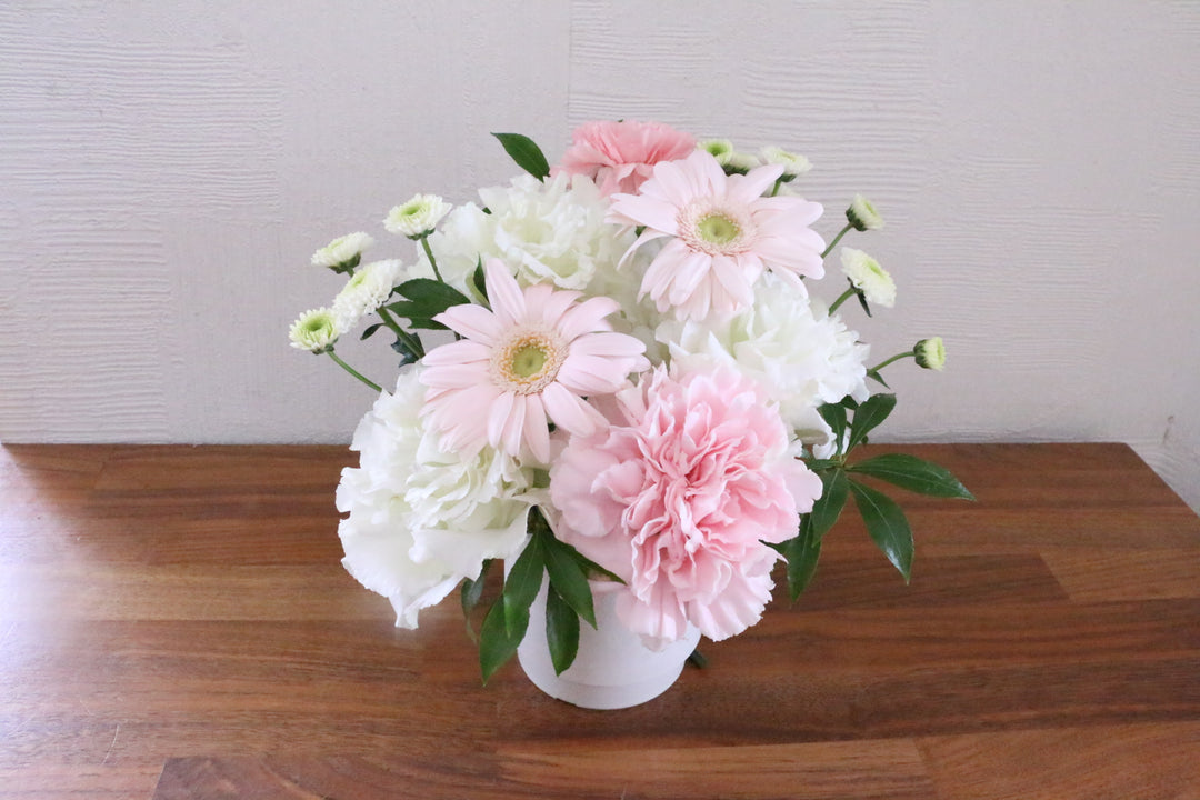 【供花】白色・ピンク色のお供えアレンジメント 4,000円