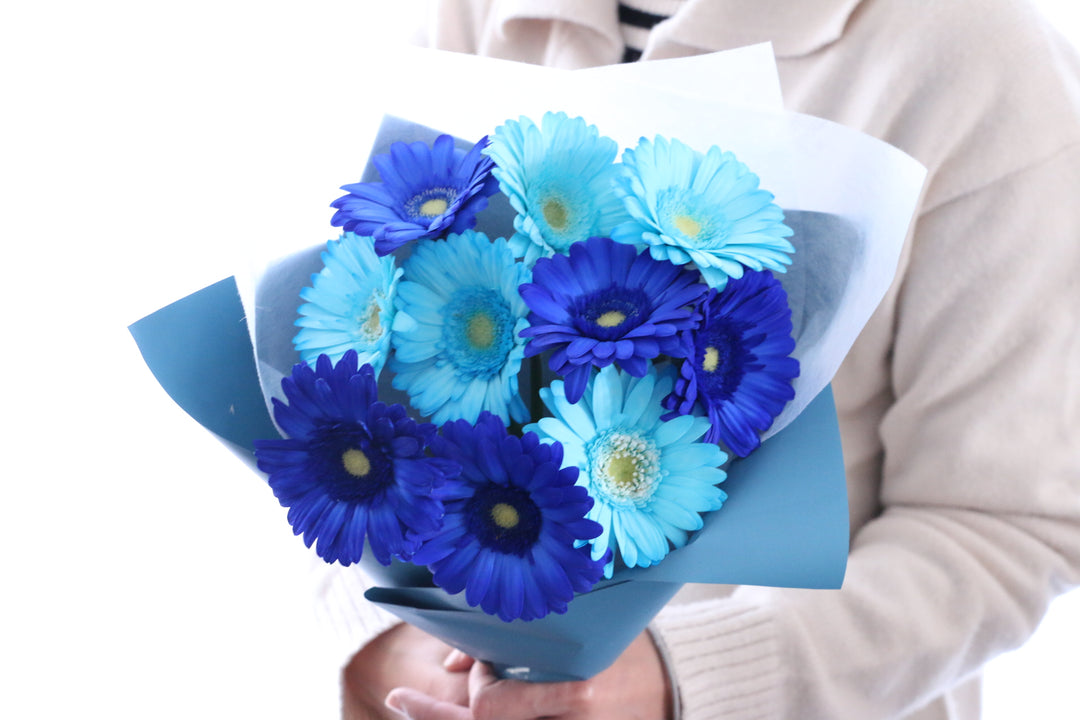 水色・青色のガーベラの花束（10本）