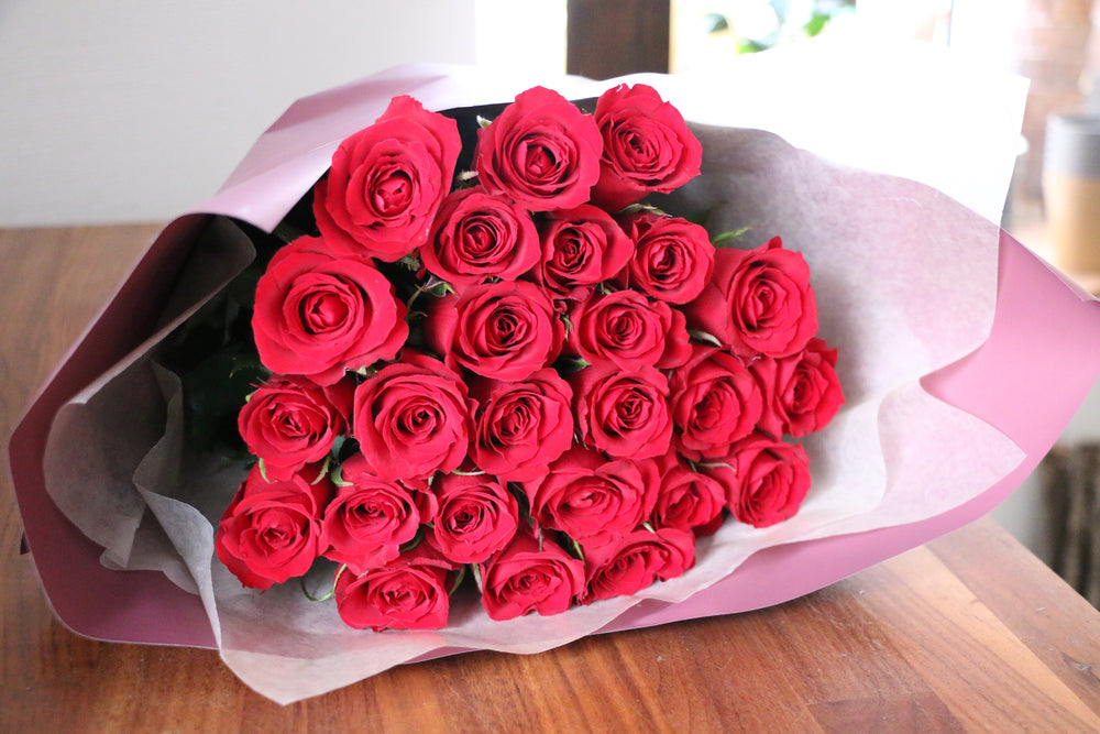 25本の赤いバラの花束