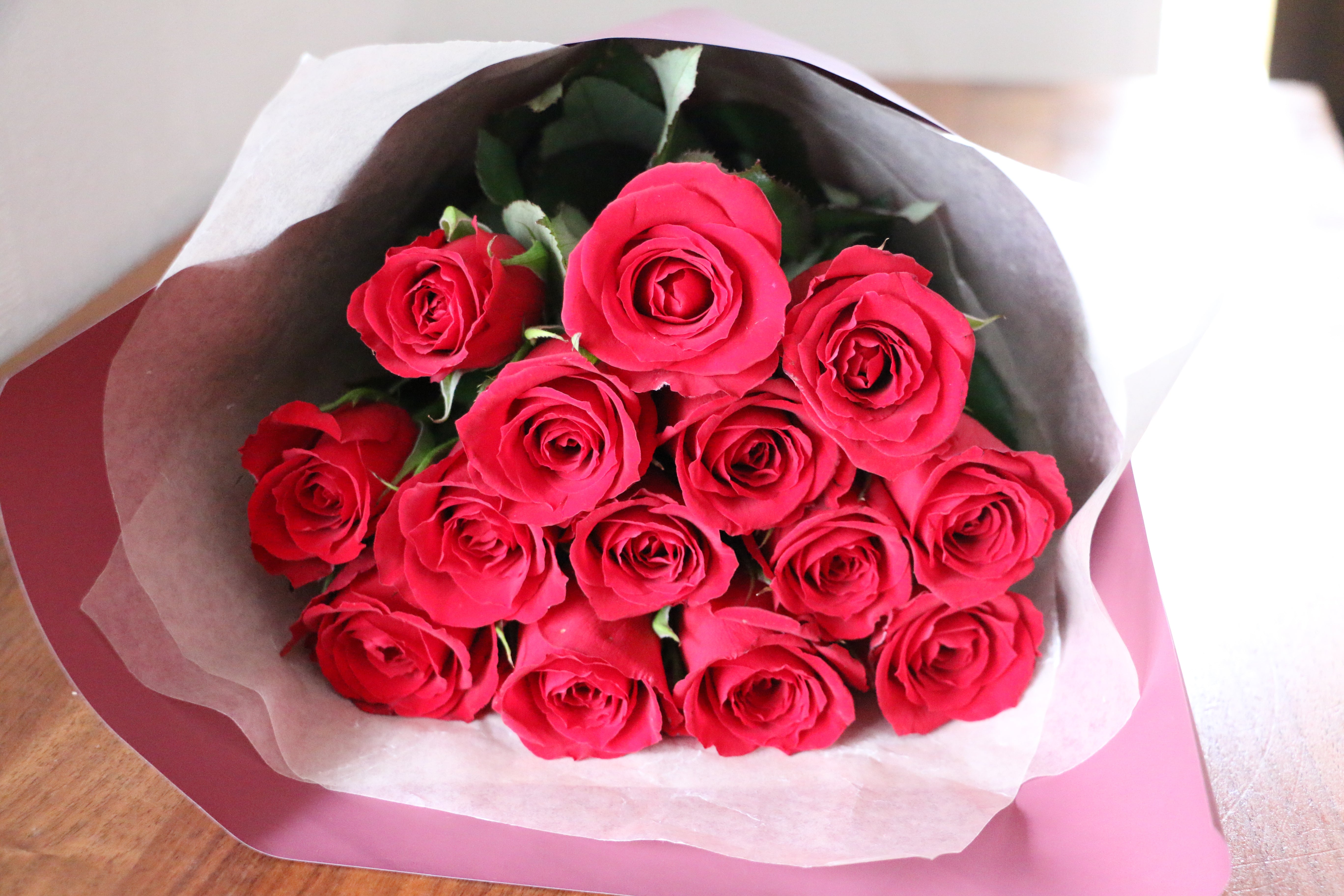 14本のバラの花束-誇りに思います – 花・花束の通販サイト｜HanaTaku