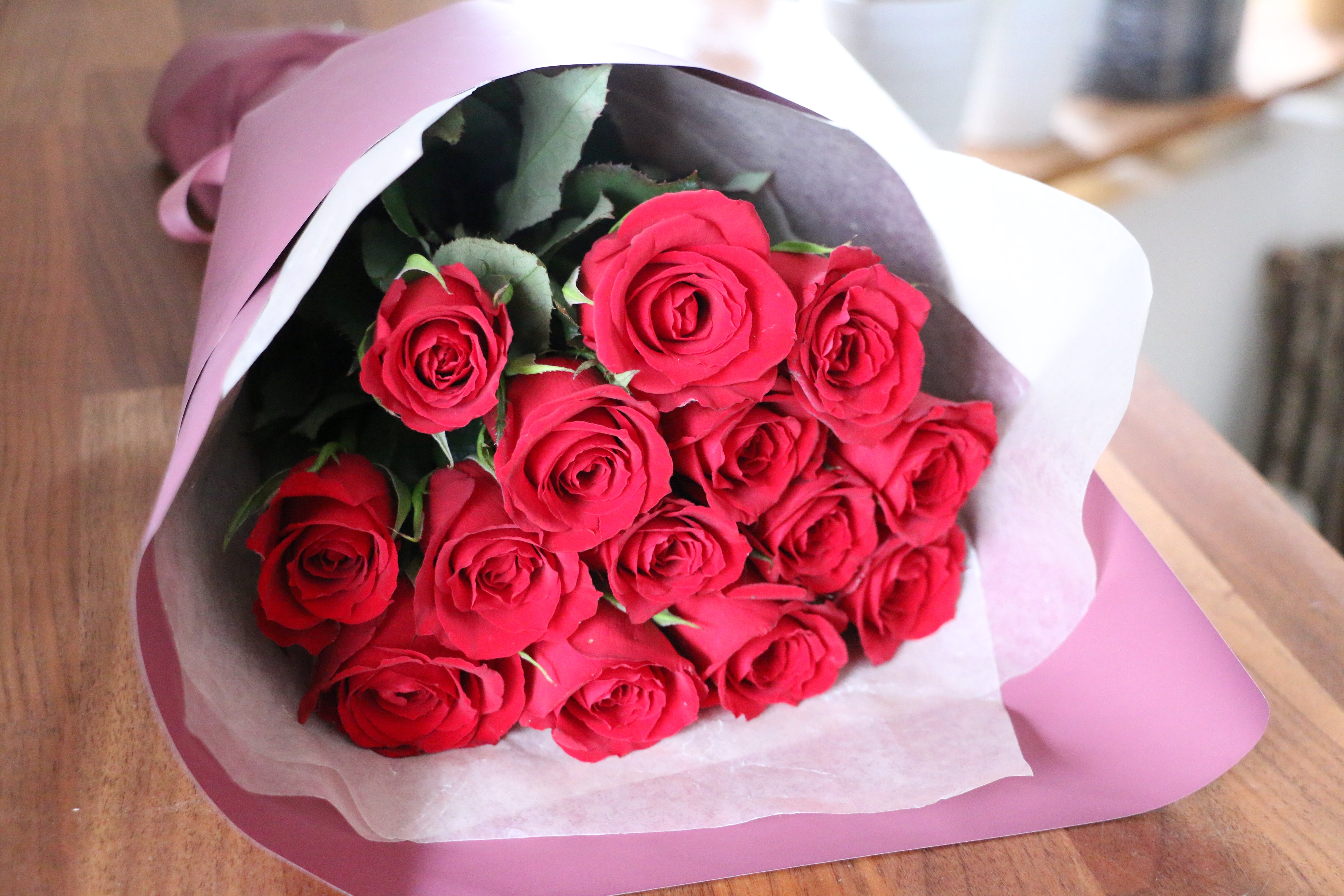 14本のバラの花束-誇りに思います – 花・花束の通販サイト｜HanaTaku